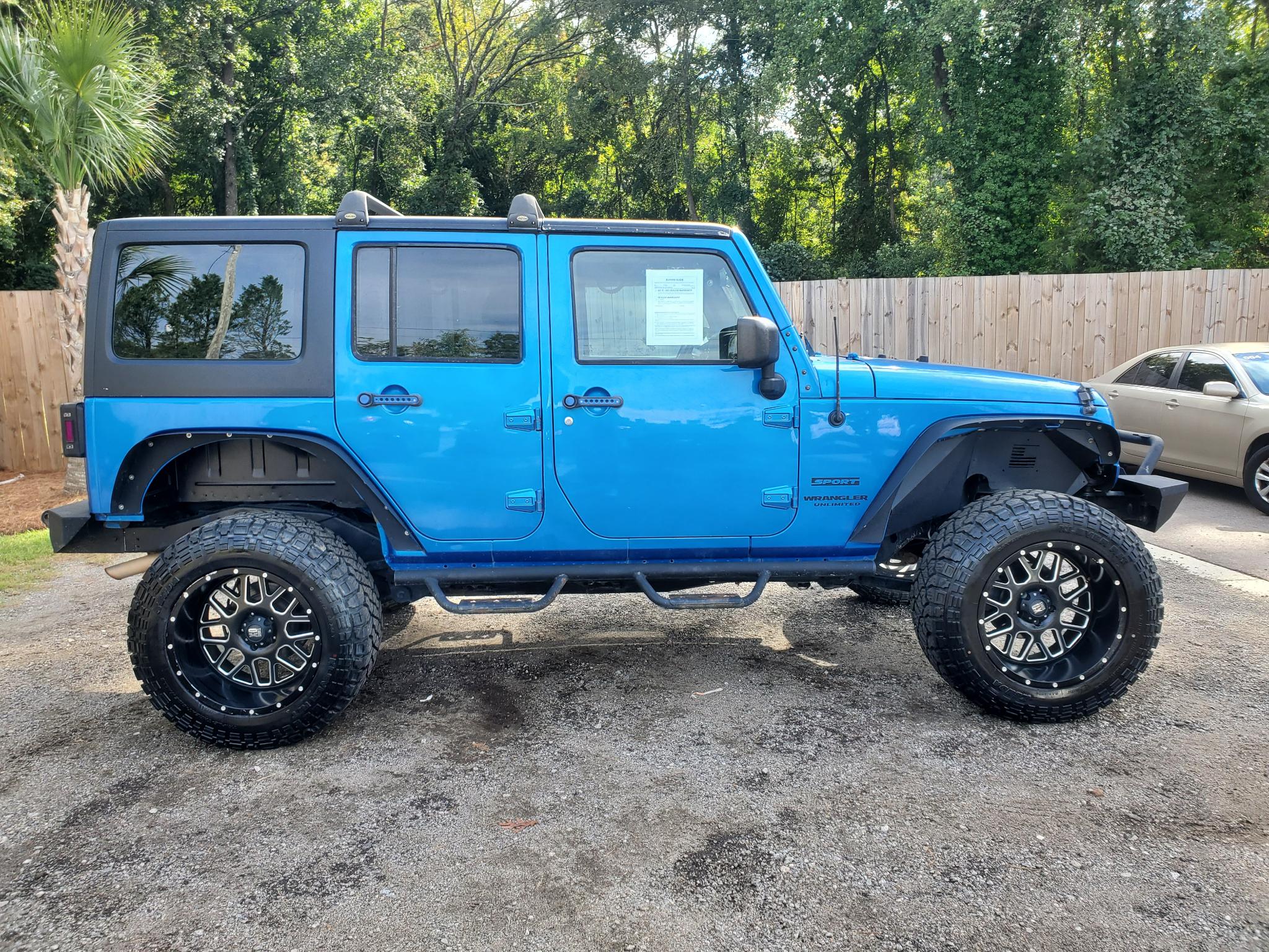 Jeep Wrangler Unlimited 4WD 4dr Sport 2016