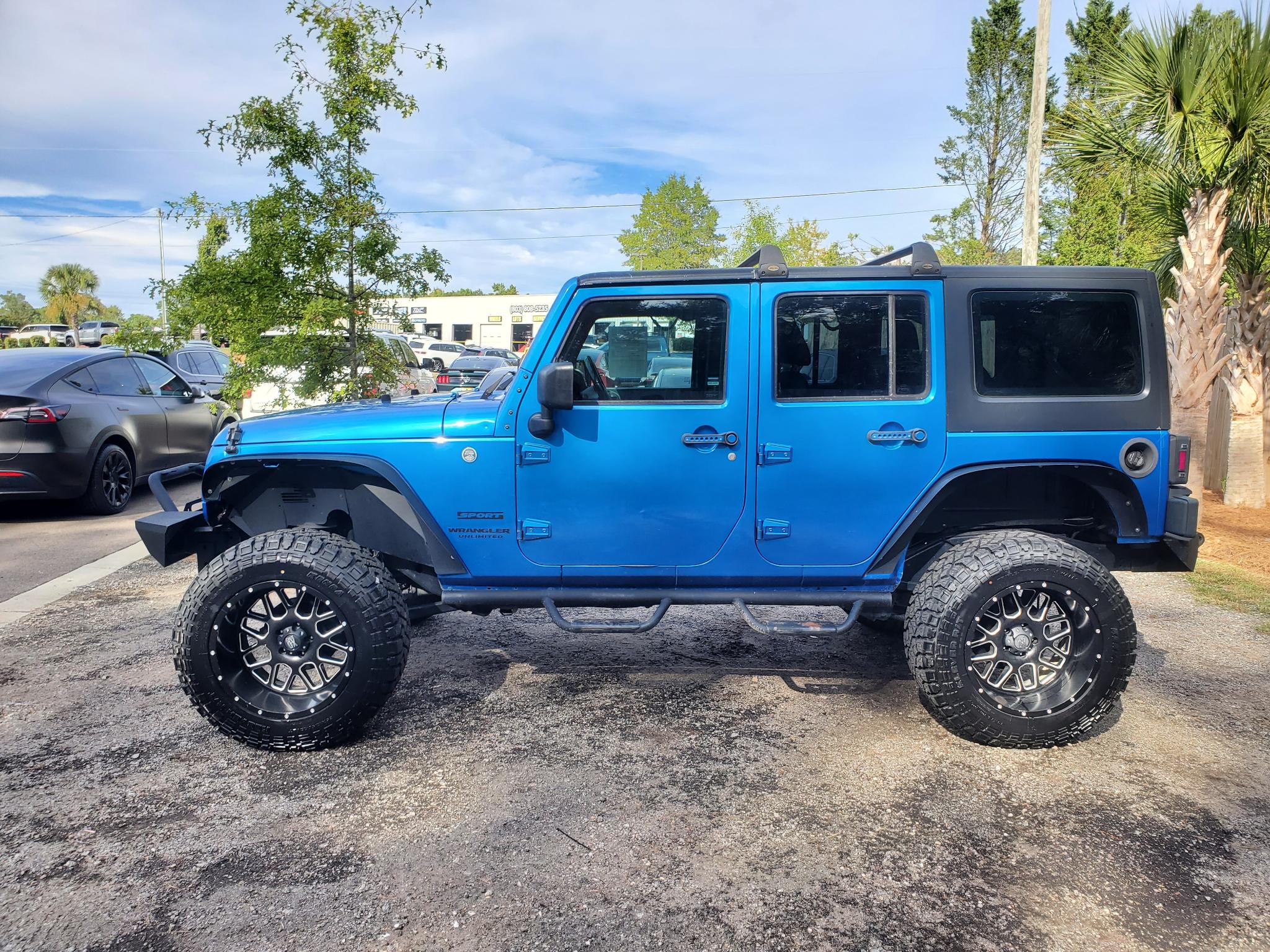 Jeep Wrangler Unlimited 4WD 4dr Sport 2016