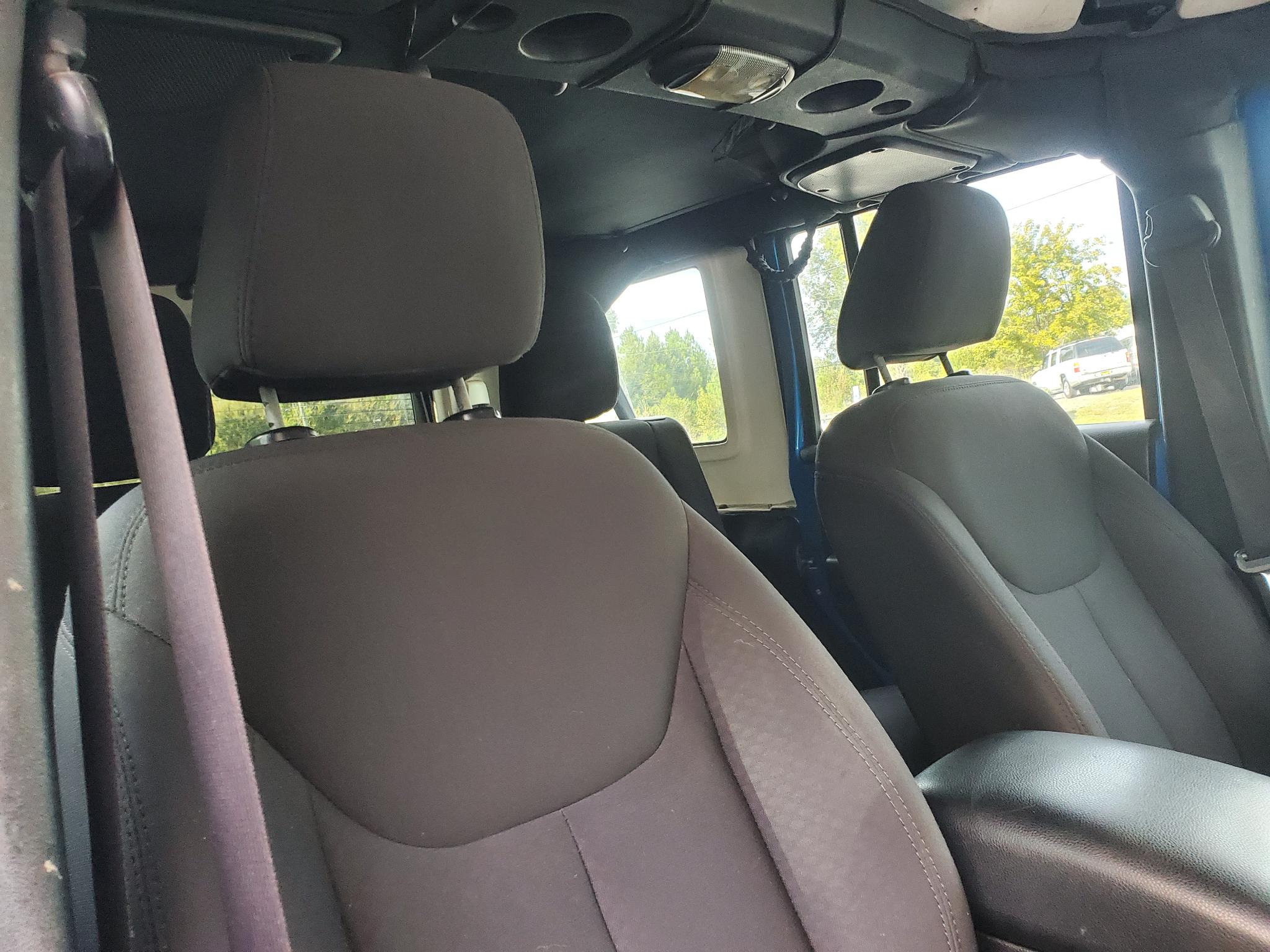 Jeep Wrangler Unlimited 4WD 4dr Sport 2016