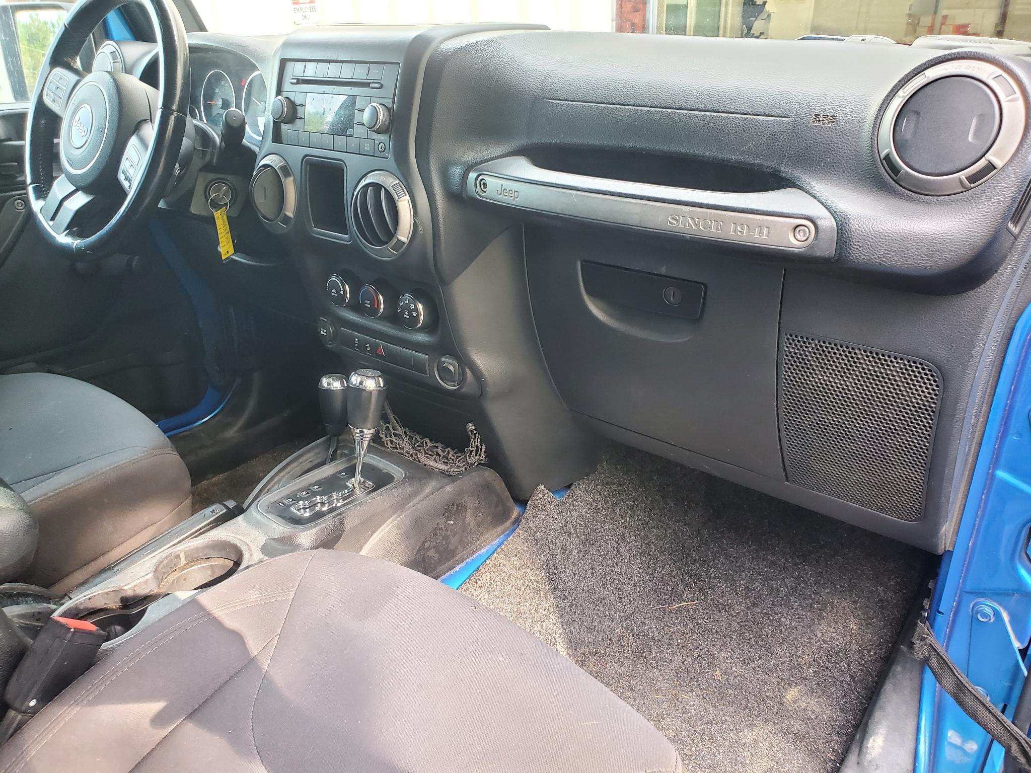 Jeep Wrangler Unlimited 4WD 4dr Sport 2016