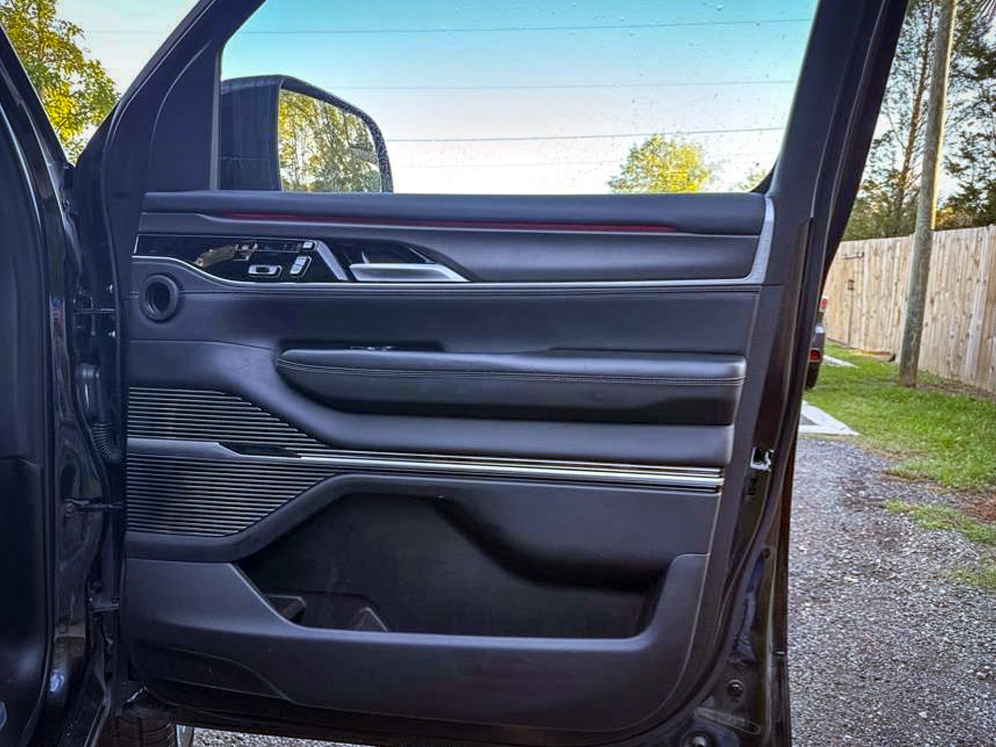 Jeep Grand Wagoneer L Series II Obsidian 4x4 2024