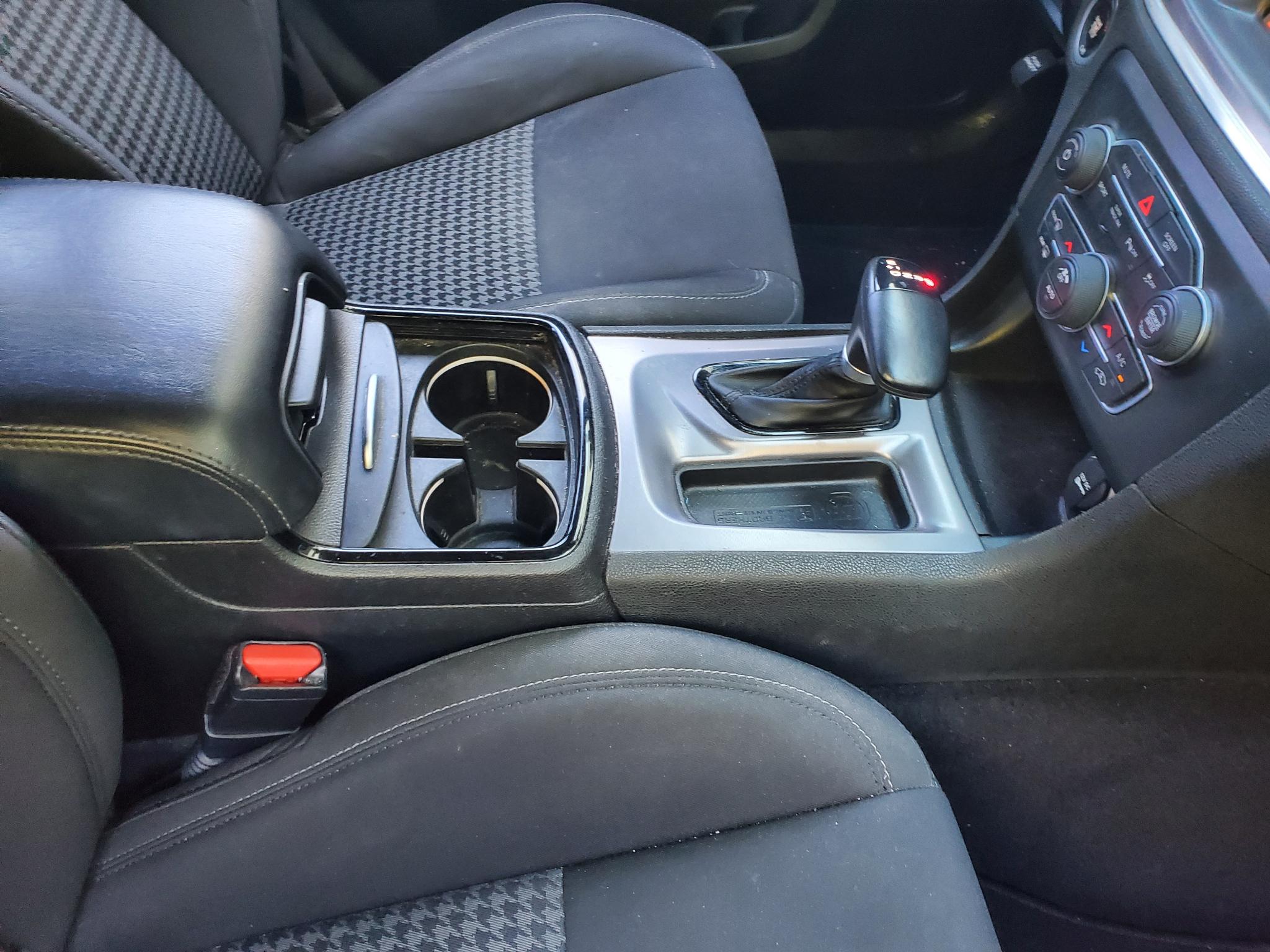 Dodge Charger  2021