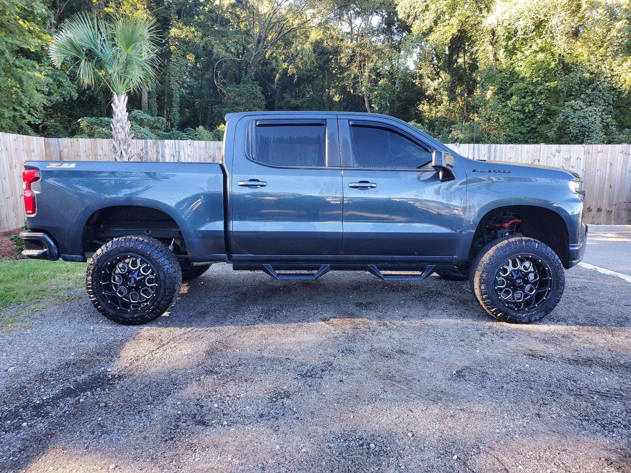 Chevrolet Silverado 1500 4WD Crew Cab 147" RST 2019
