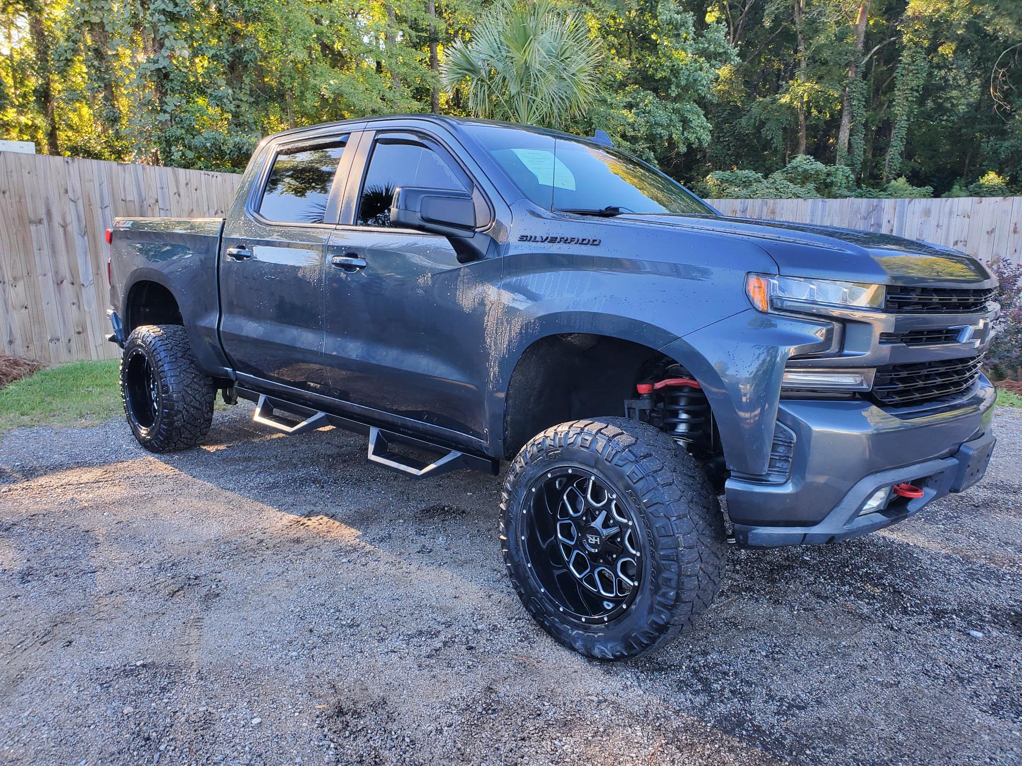 Chevrolet Silverado 1500 4WD Crew Cab 147" RST 2019