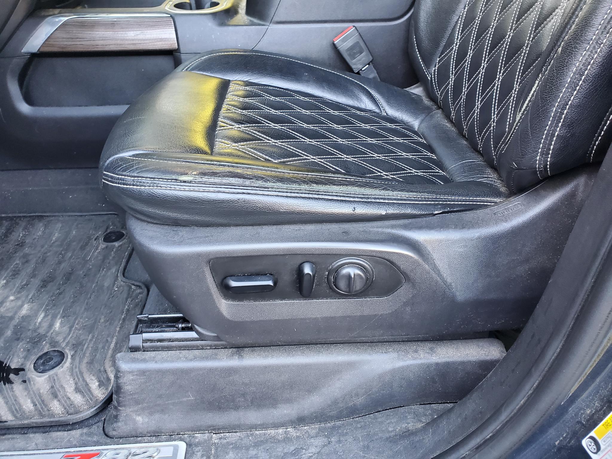 Chevrolet Silverado 1500 4WD Crew Cab 147" RST 2019