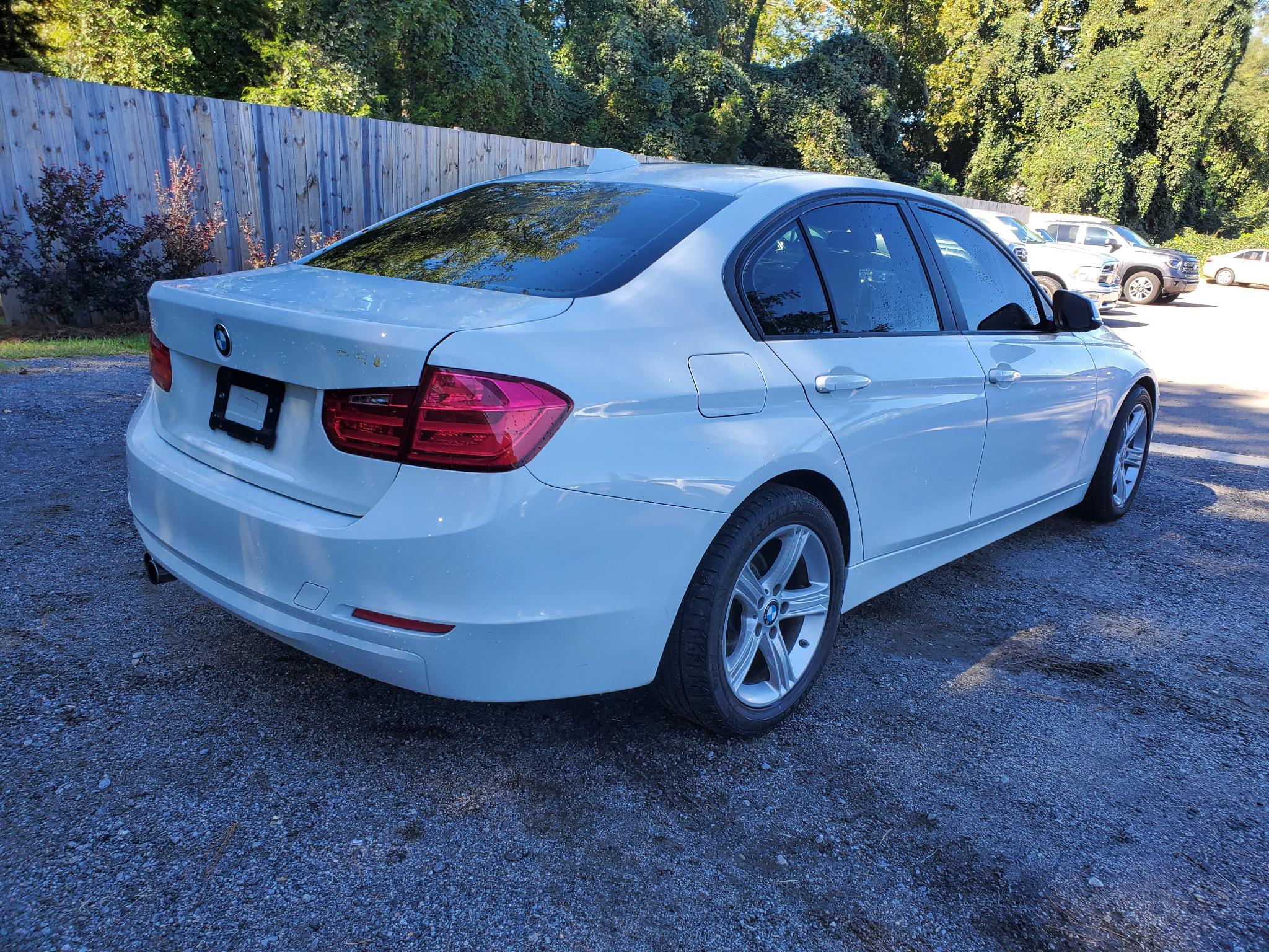 BMW 3 Series 4dr Sdn 328i RWD 2014