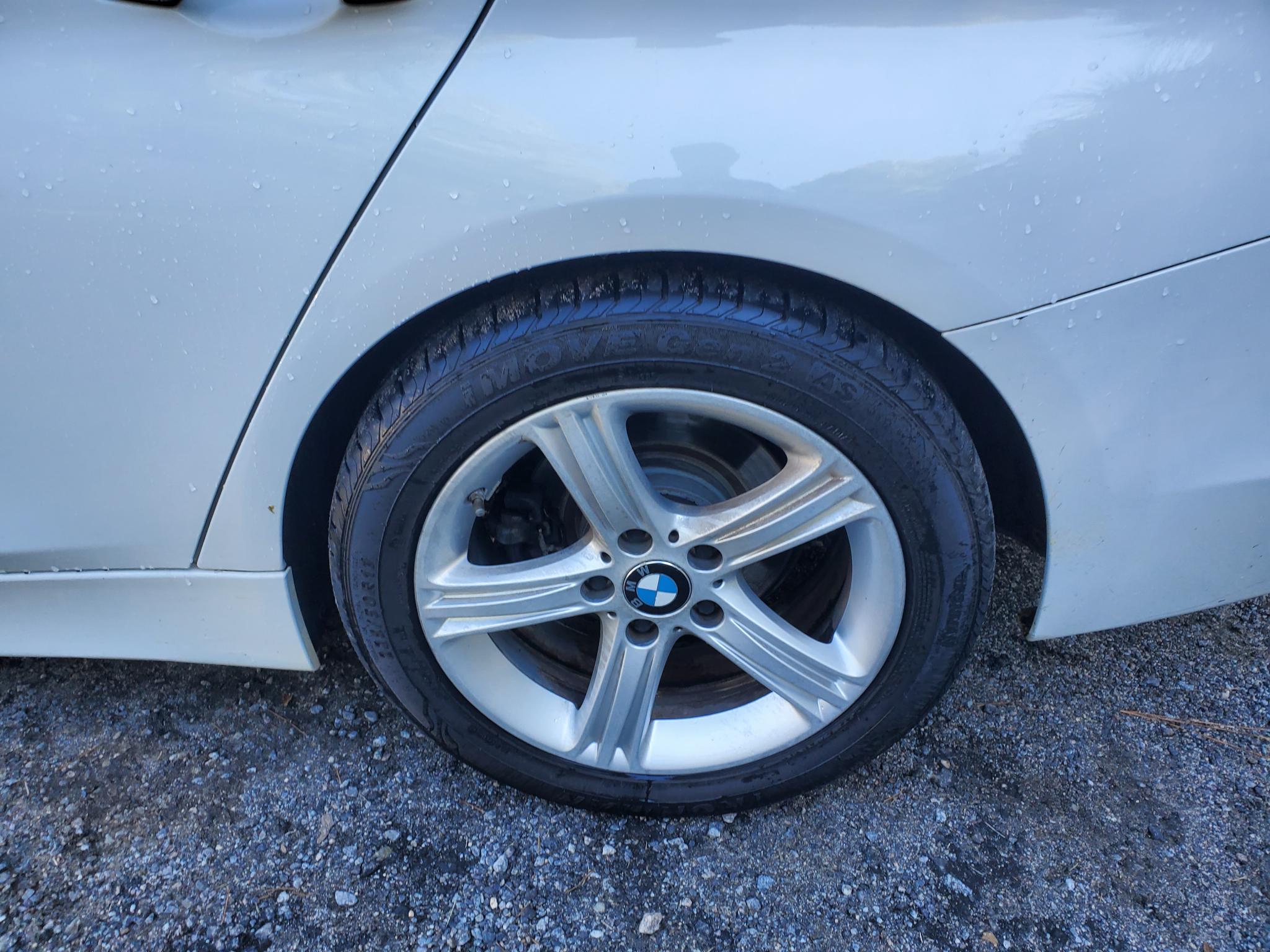BMW 3 Series 4dr Sdn 328i RWD 2014