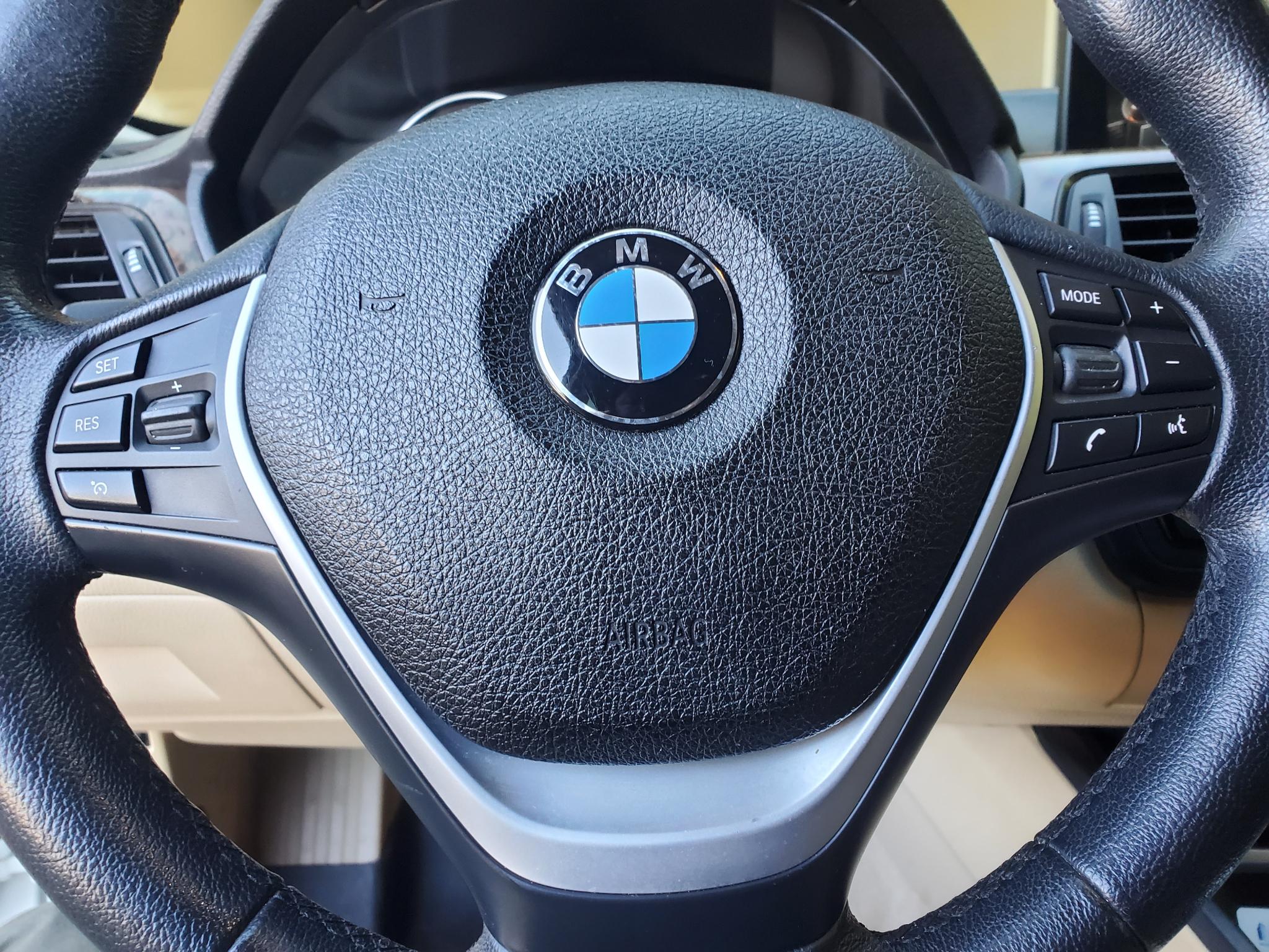 BMW 3 Series 4dr Sdn 328i RWD 2014
