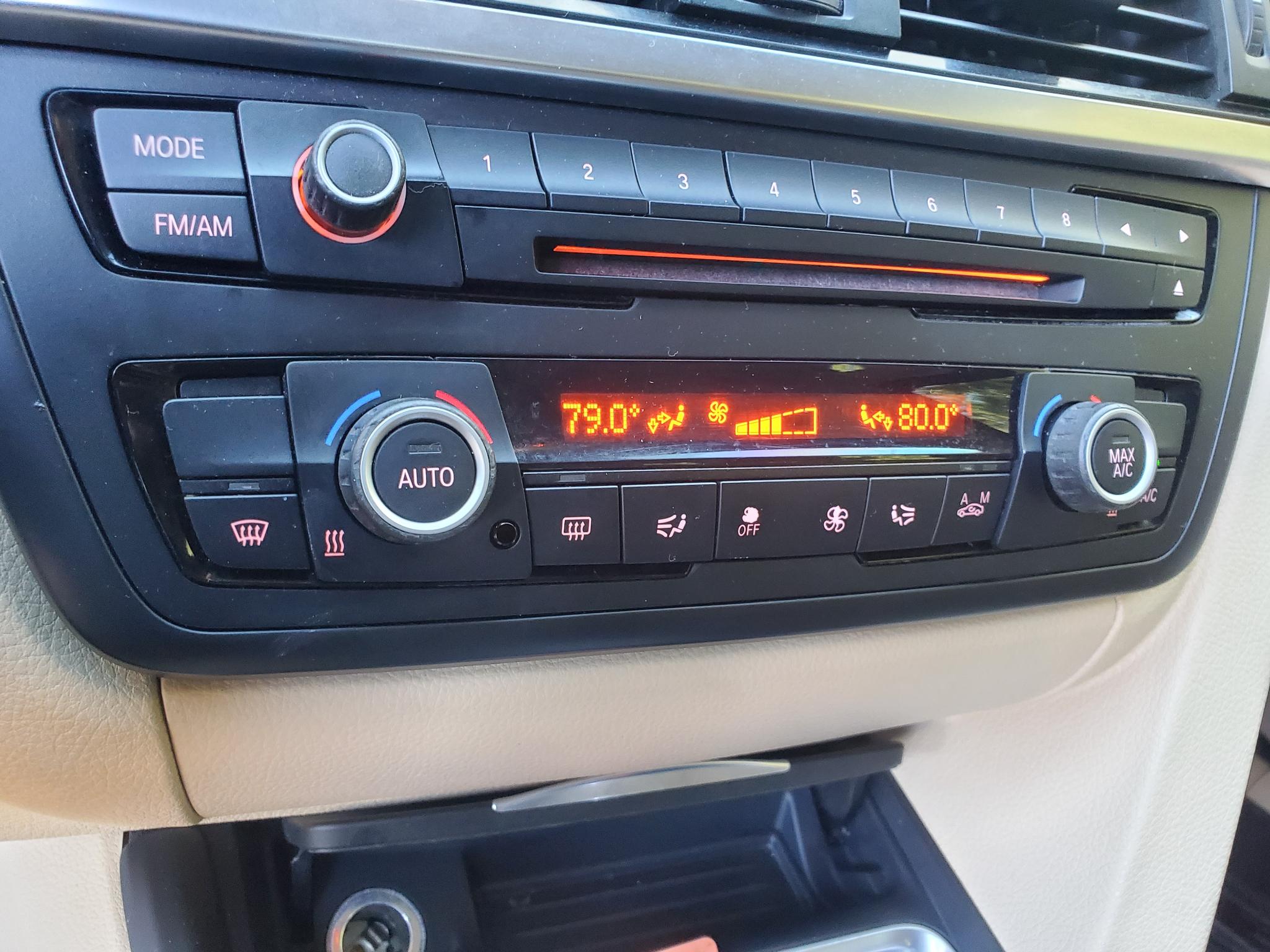 BMW 3 Series 4dr Sdn 328i RWD 2014