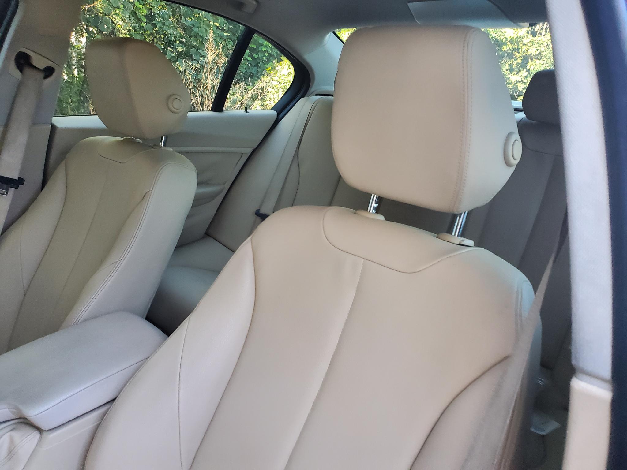BMW 3 Series 4dr Sdn 328i RWD 2014