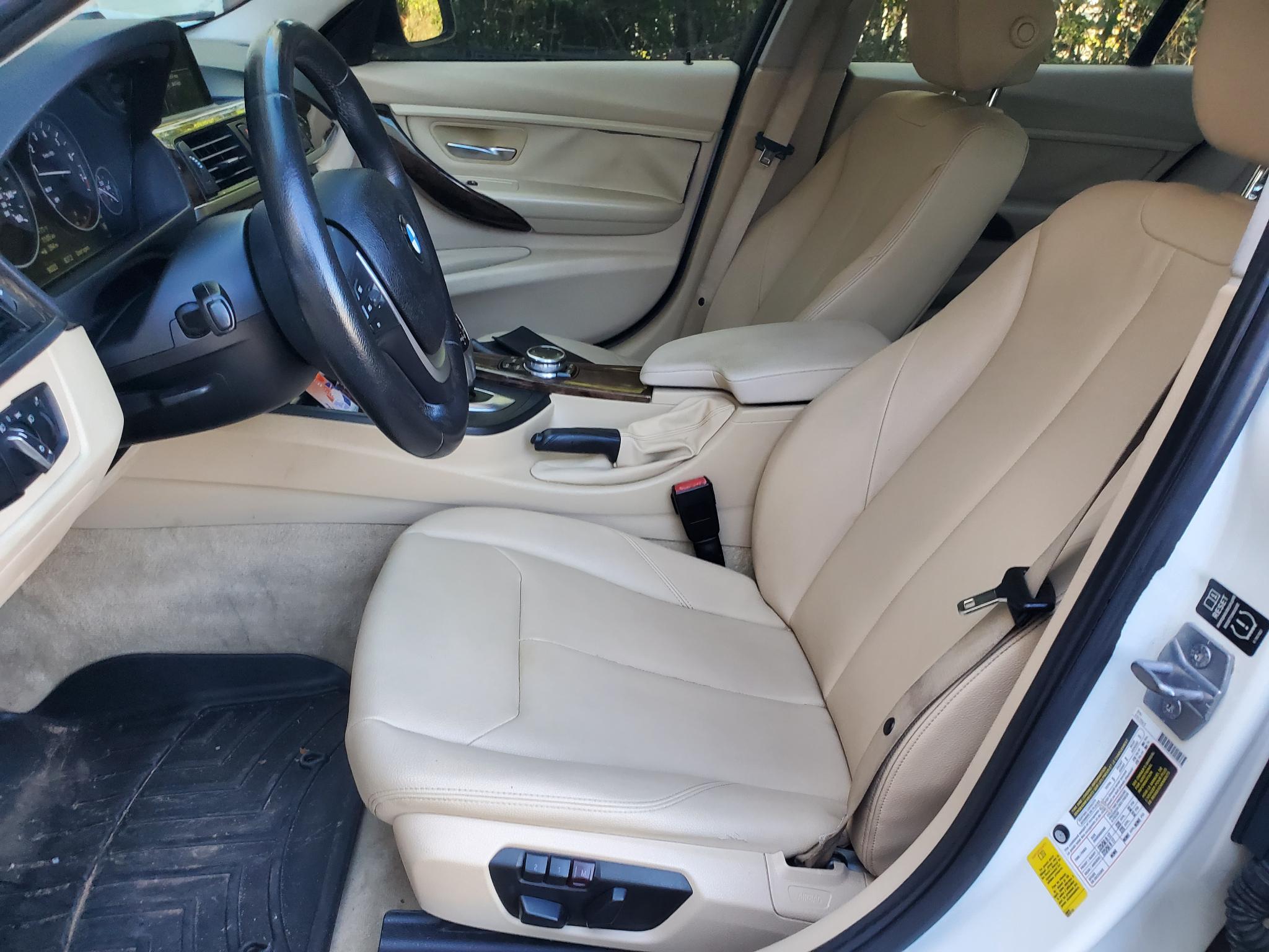 BMW 3 Series 4dr Sdn 328i RWD 2014