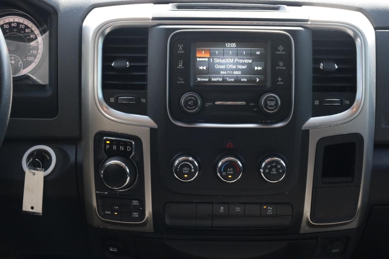 RAM 1500 Classic Warlock 4x4 Crew Cab 5'7" Box 2020