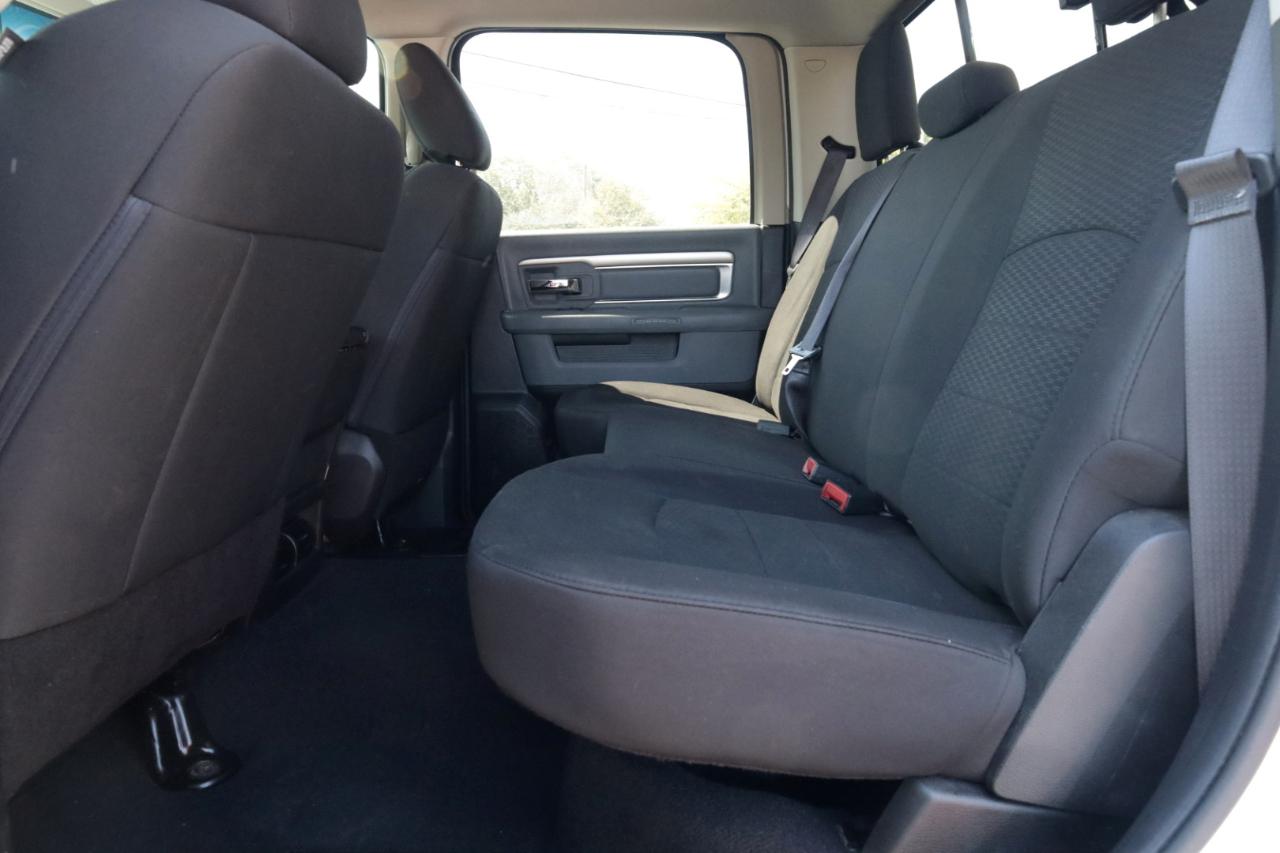 RAM 1500 Classic Warlock 4x4 Crew Cab 5'7" Box 2020