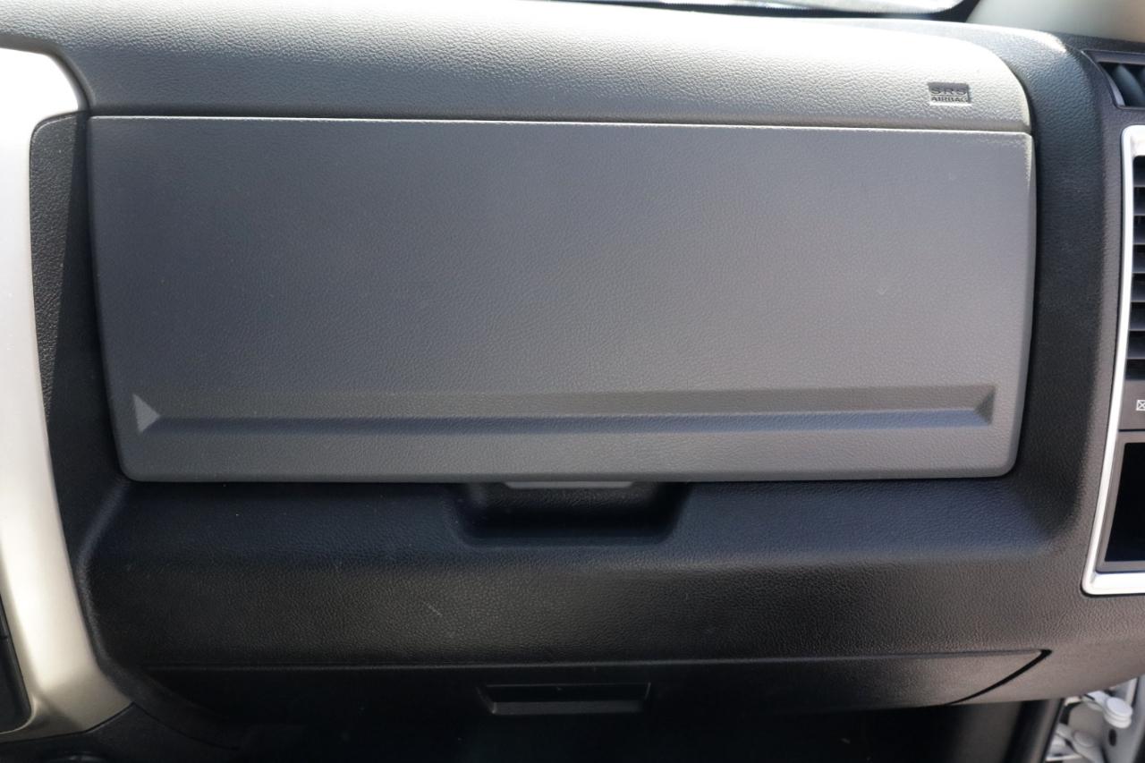 RAM 1500 Classic Warlock 4x4 Crew Cab 5'7" Box 2020