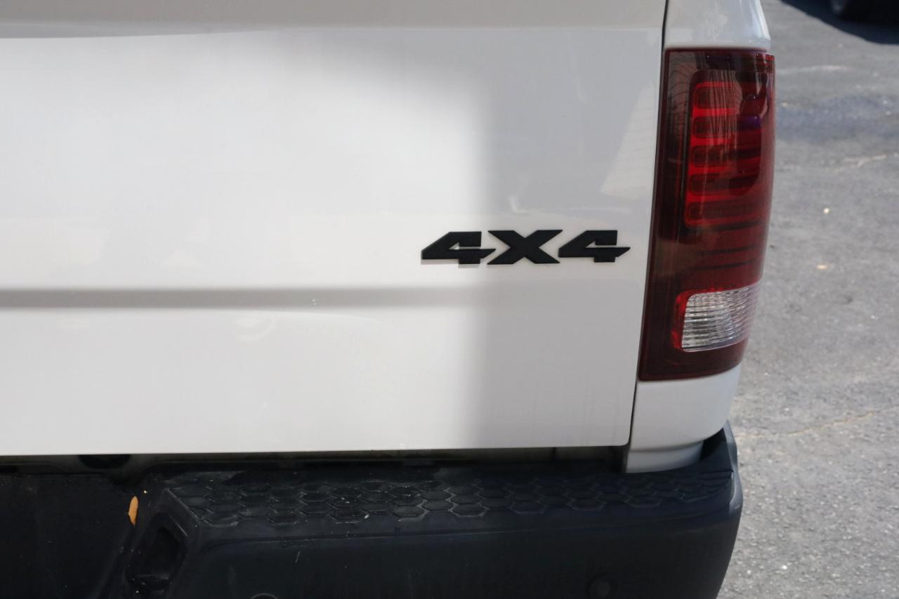 RAM 1500 Classic Warlock 4x4 Crew Cab 5'7" Box 2020