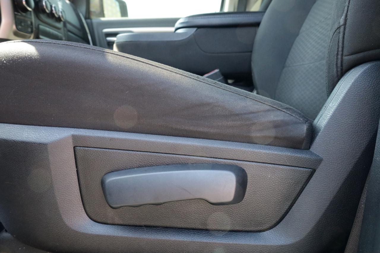 RAM 1500 Classic Warlock 4x4 Crew Cab 5'7" Box 2020