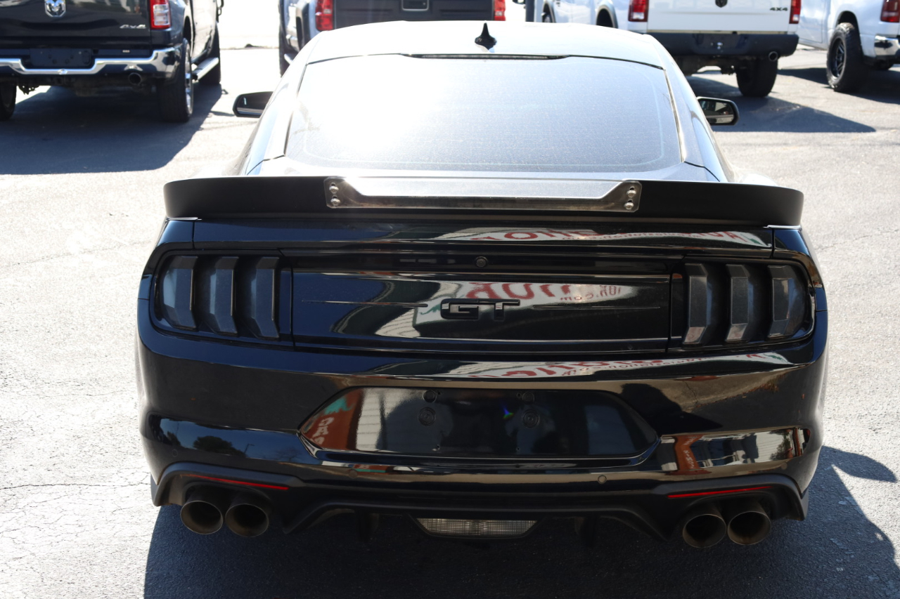 Ford Mustang GT Coupe 2021