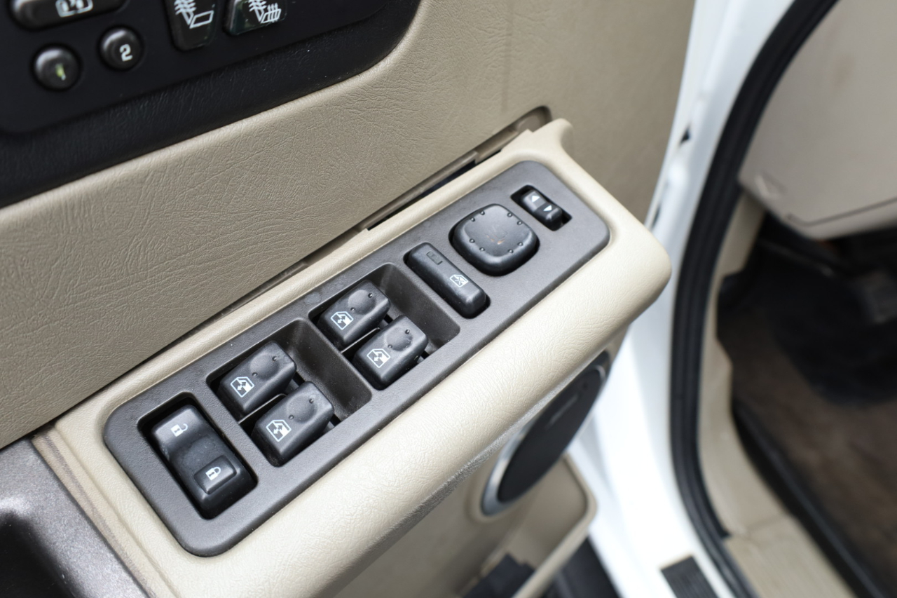 HUMMER H2 Sport Utility 2003