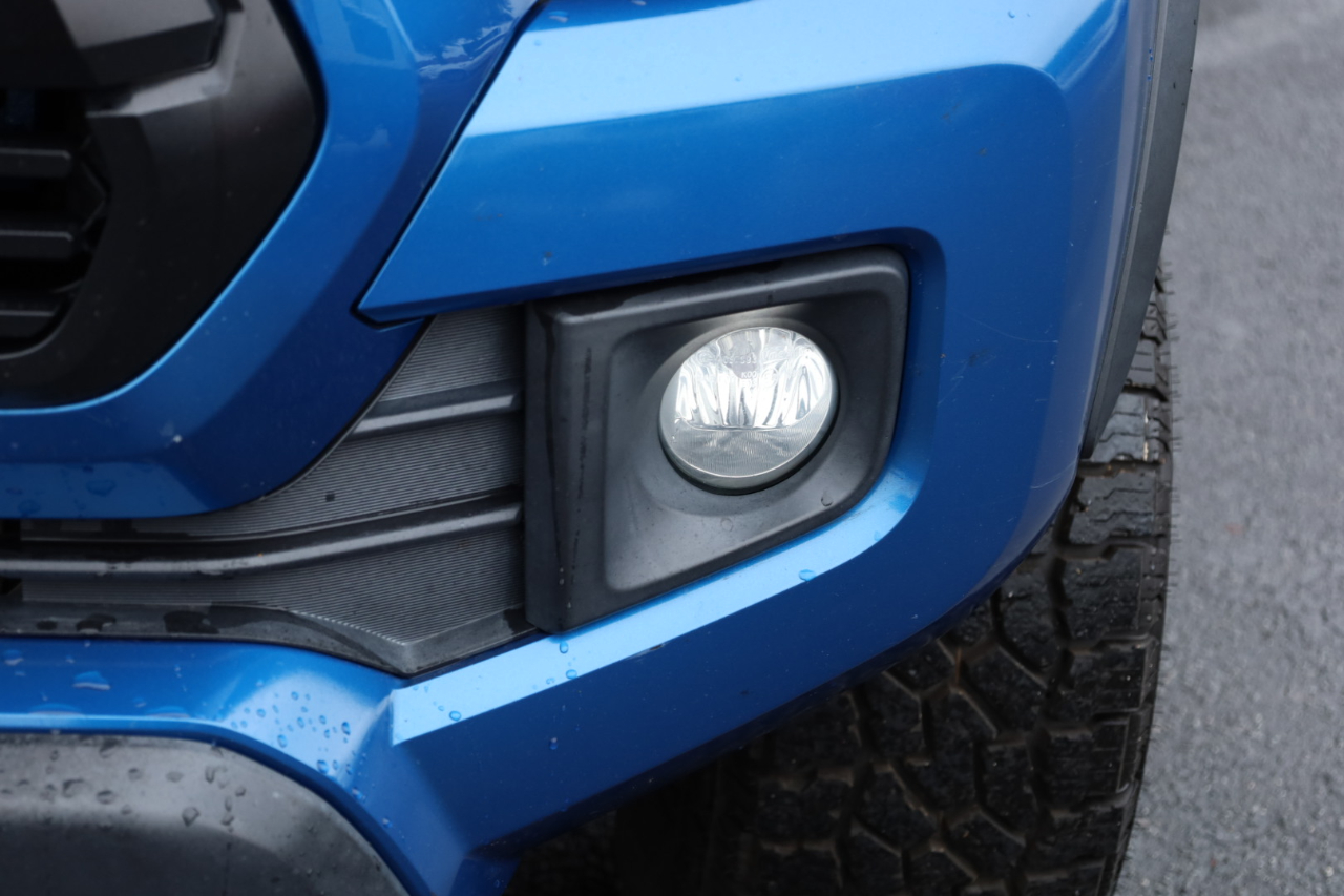 Toyota Tacoma SR5 Double Cab Long Bed V6 6AT 4WD 2016