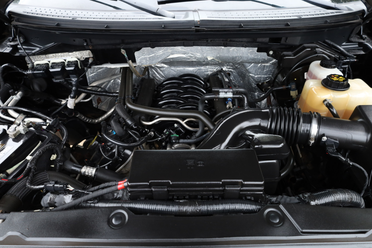 Ford F-150 XL SuperCrew 5.5-ft. Bed 4WD 2013