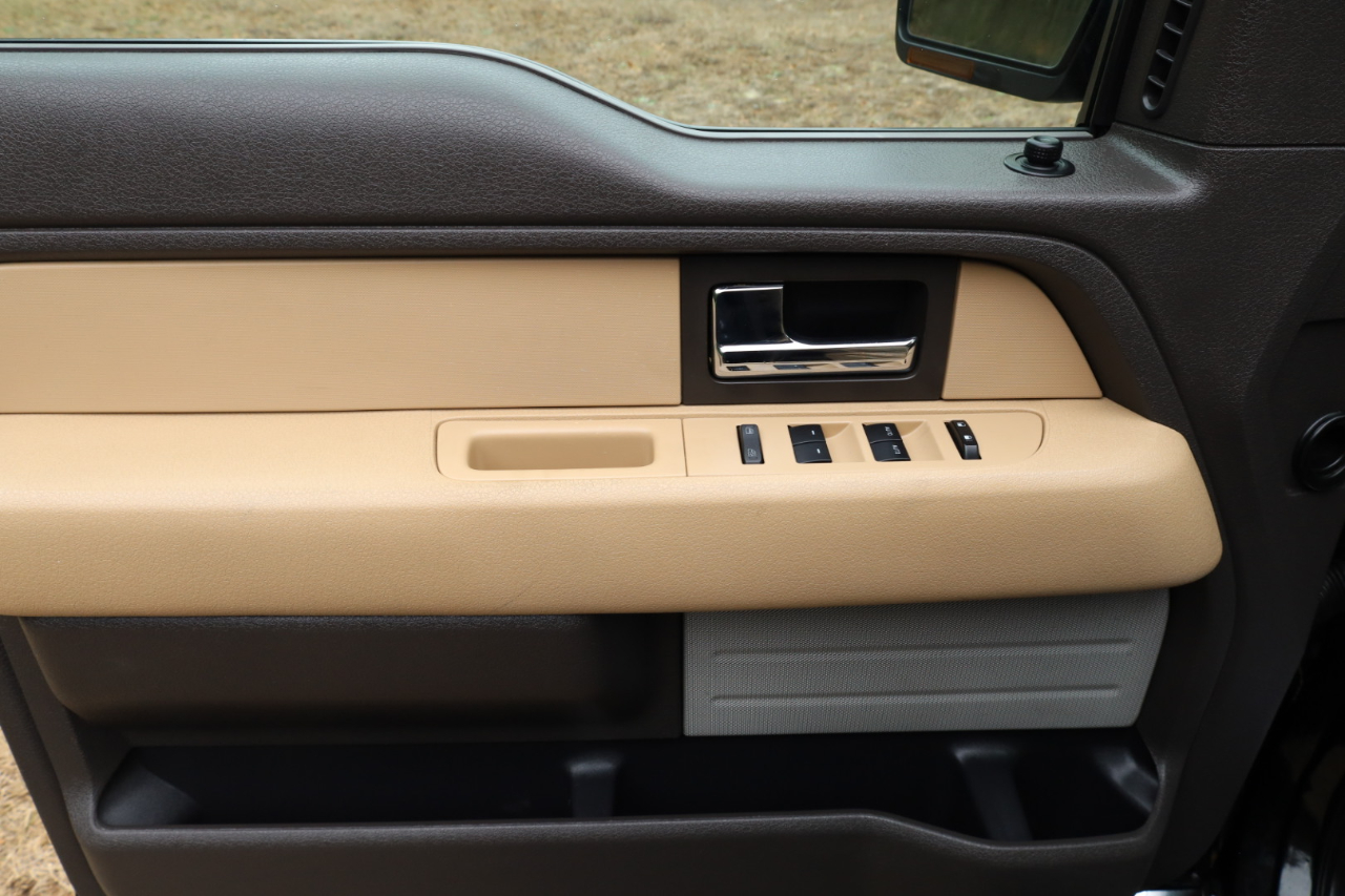 Ford F-150 XL SuperCrew 5.5-ft. Bed 4WD 2013