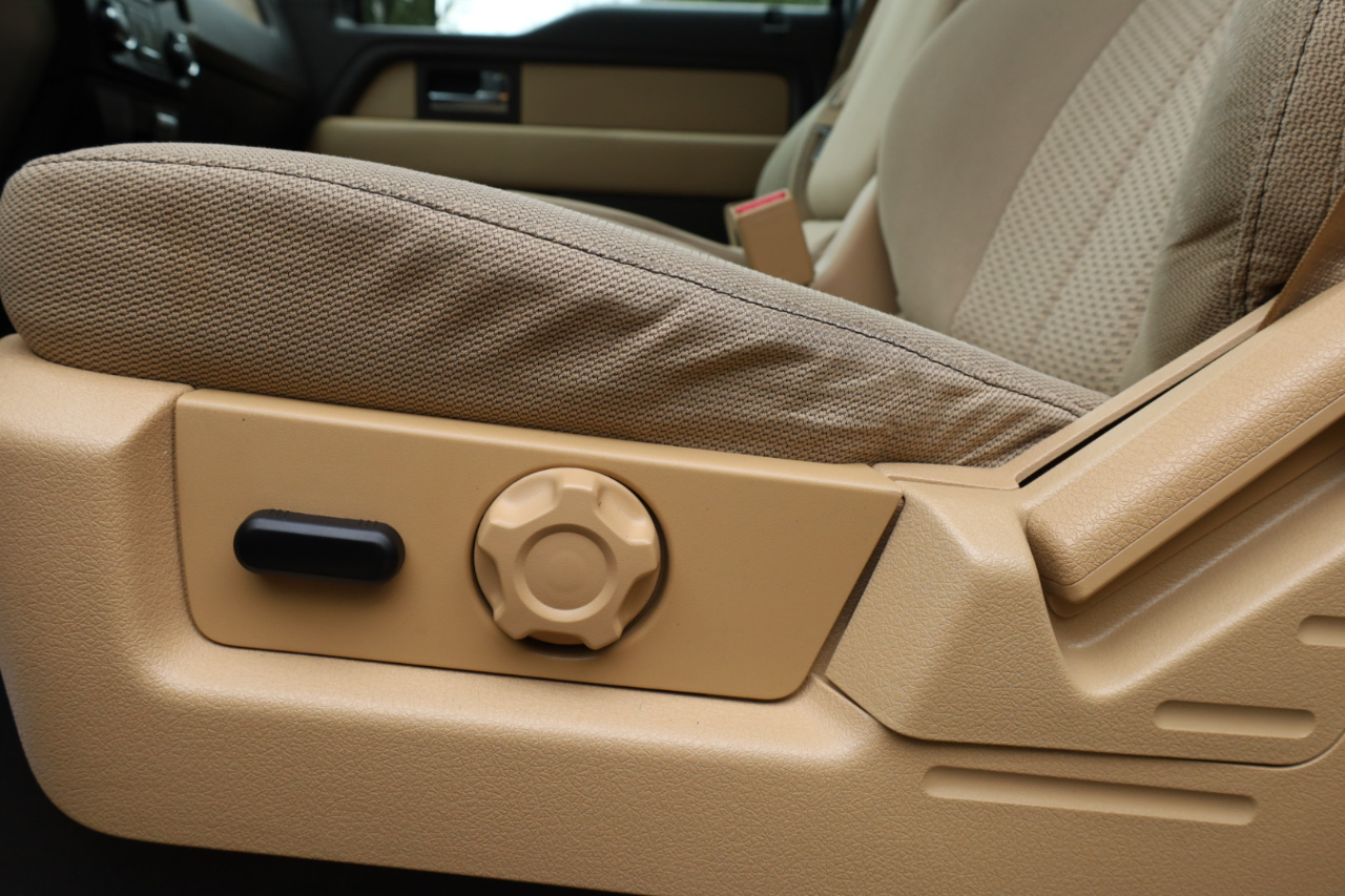 Ford F-150 XL SuperCrew 5.5-ft. Bed 4WD 2013