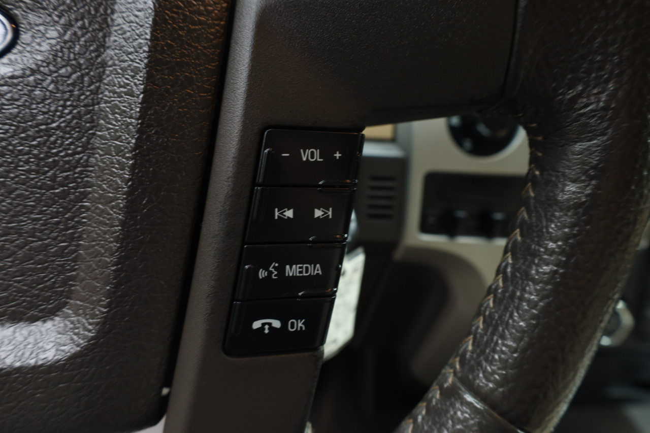 Ford F-150 XL SuperCrew 5.5-ft. Bed 4WD 2013