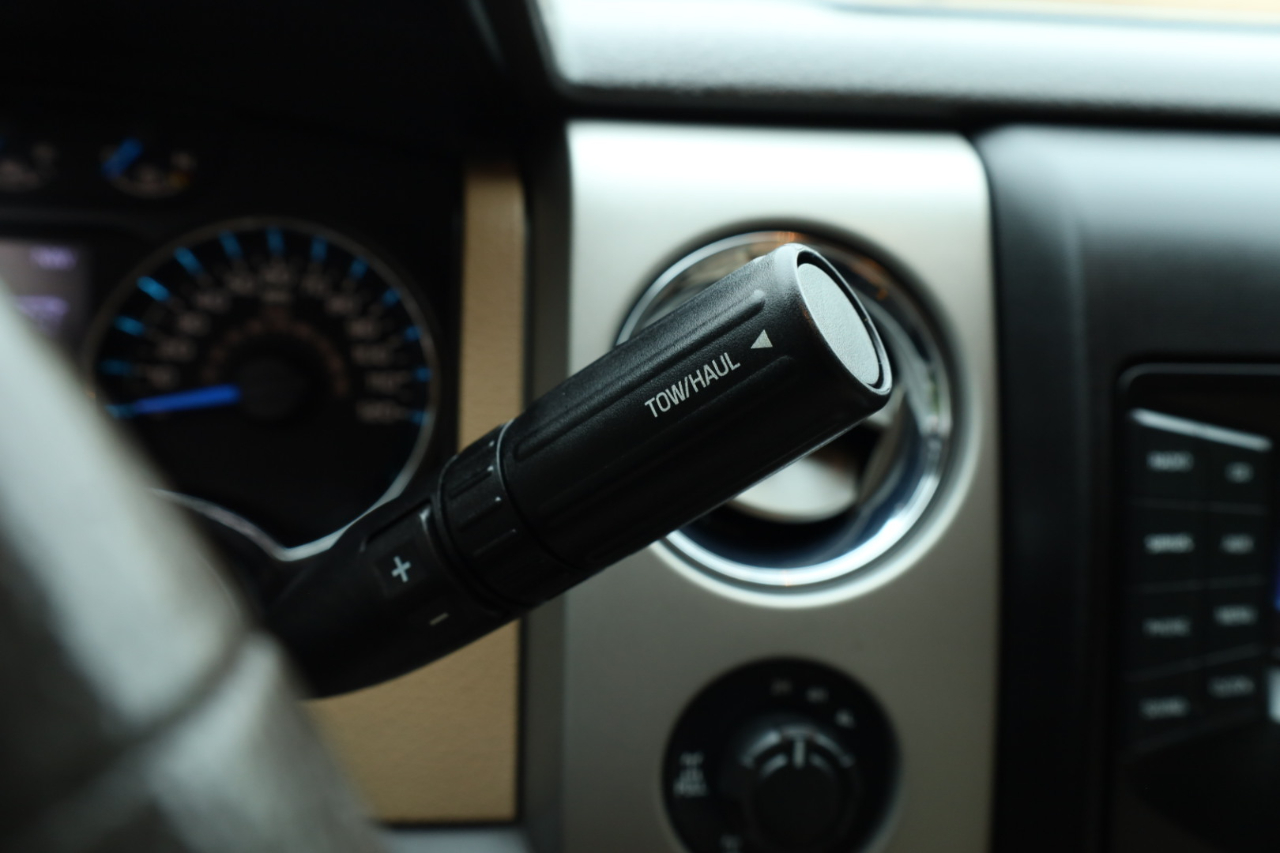 Ford F-150 XL SuperCrew 5.5-ft. Bed 4WD 2013