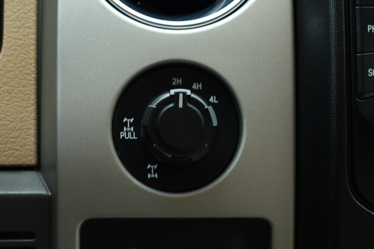 Ford F-150 XL SuperCrew 5.5-ft. Bed 4WD 2013