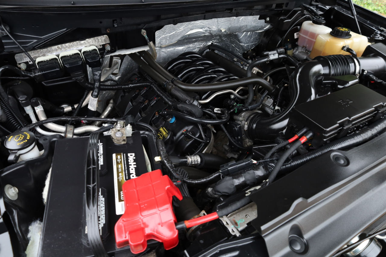 Ford F-150 XL SuperCrew 5.5-ft. Bed 4WD 2013