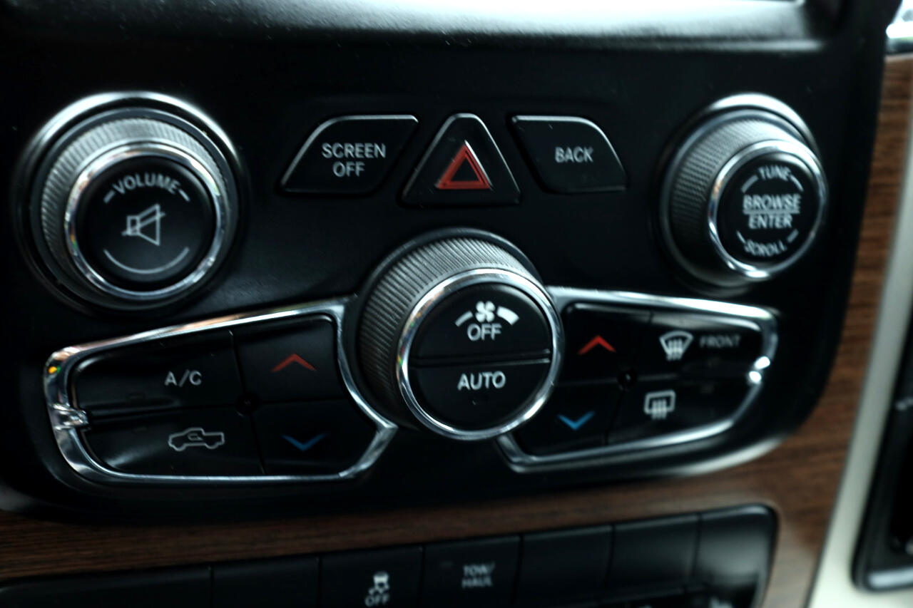 RAM 1500 Laramie Crew Cab SWB 4WD 2016