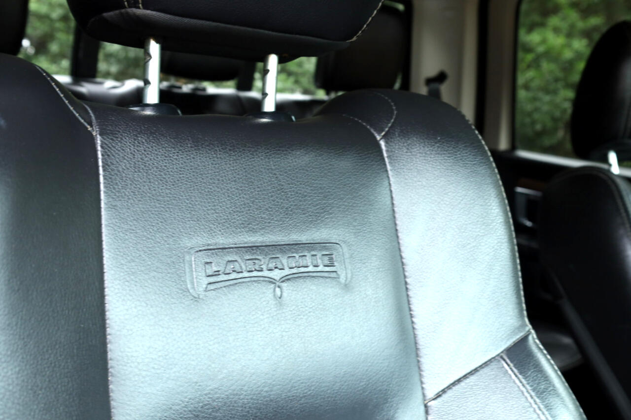 RAM 1500 Laramie Crew Cab SWB 4WD 2016