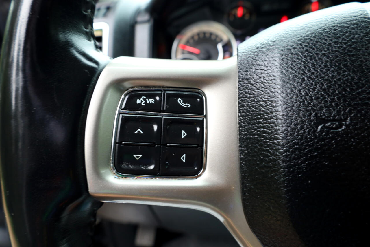 RAM 1500 Laramie Crew Cab SWB 4WD 2016