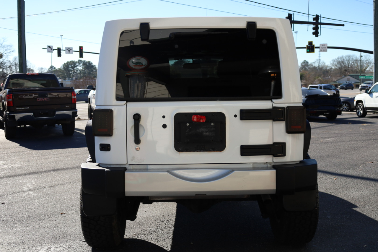 Jeep Wrangler Unlimited Sahara 4WD 2013