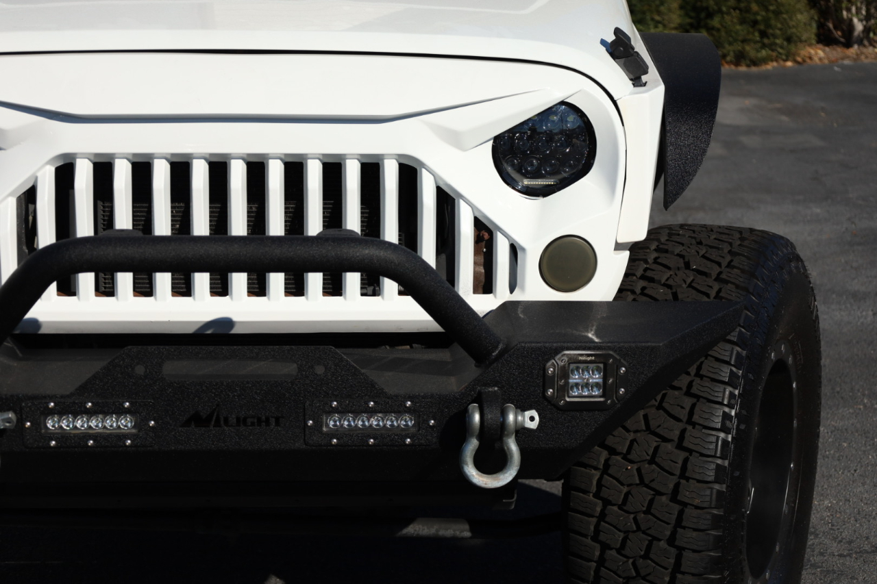 Jeep Wrangler Unlimited Sahara 4WD 2013