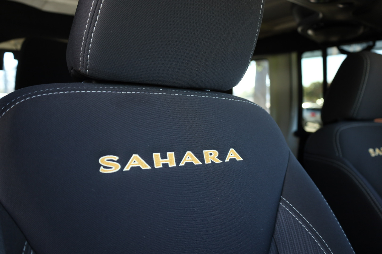 Jeep Wrangler Unlimited Sahara 4WD 2013