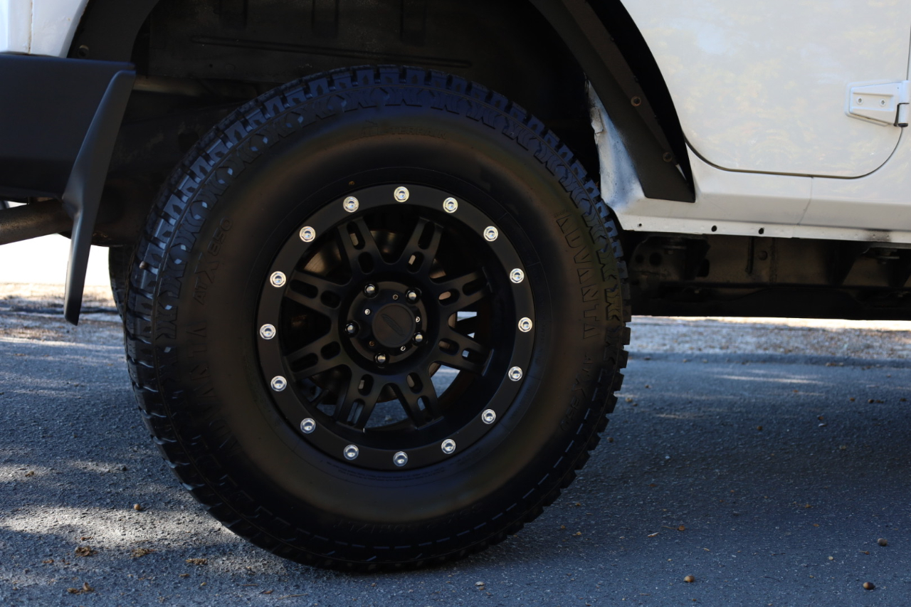 Jeep Wrangler Unlimited Sahara 4WD 2013