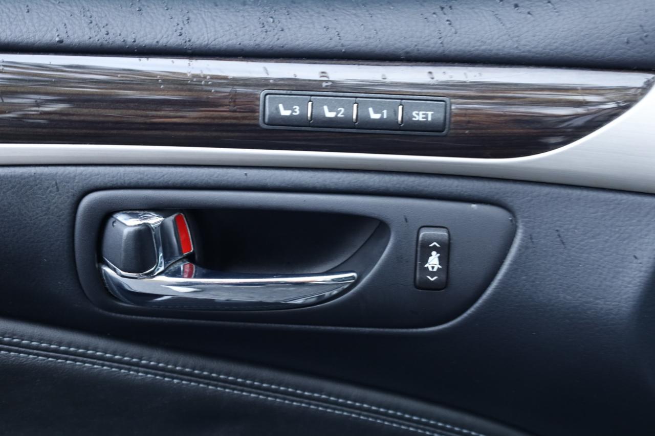 Lexus LS 460 RWD 2017