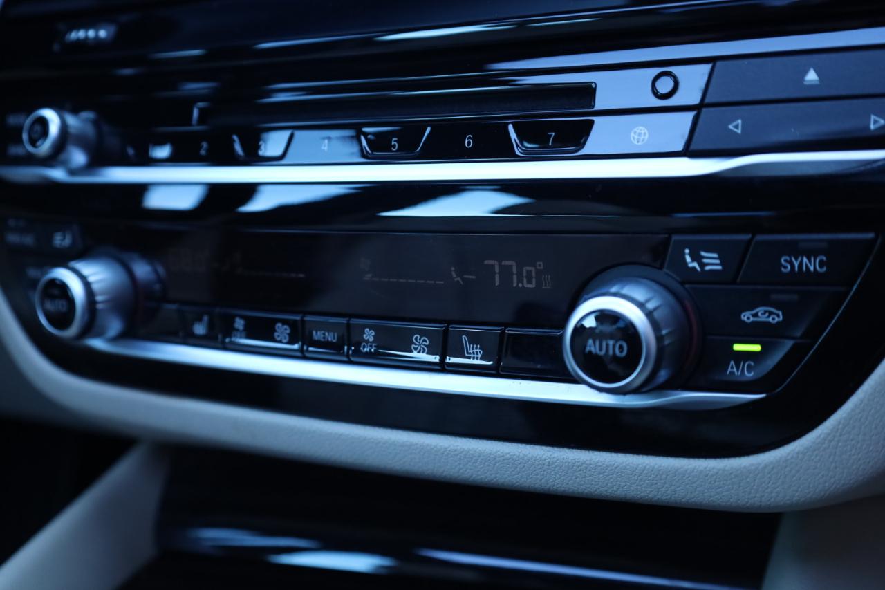 BMW 5-Series 530i 2017