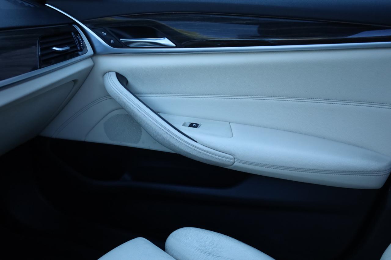 BMW 5-Series 530i 2017