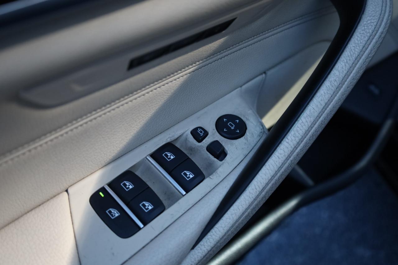 BMW 5-Series 530i 2017