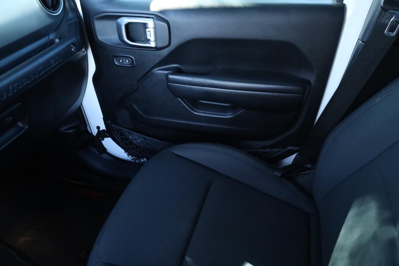 Jeep Wrangler Unlimited Sport 2018