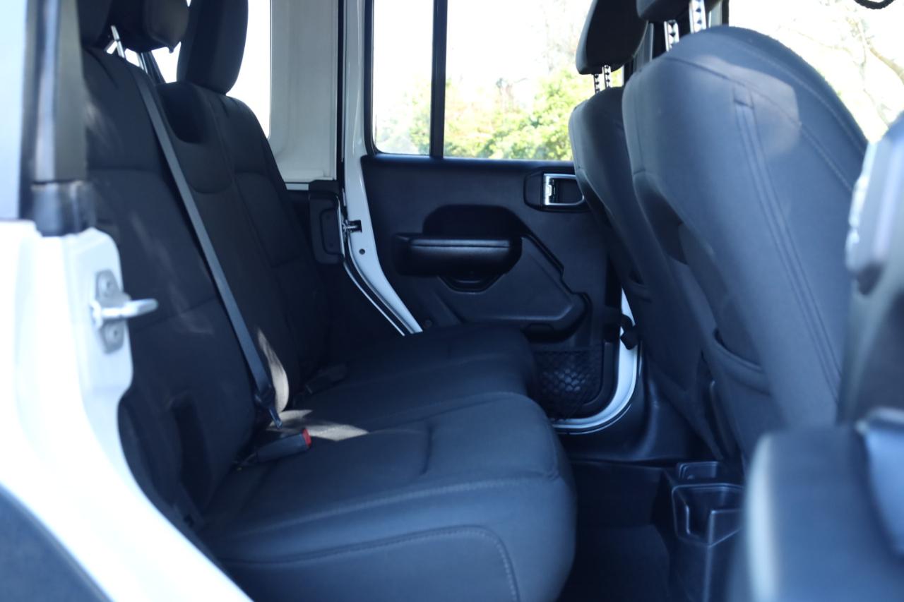 Jeep Wrangler Unlimited Sport 2018