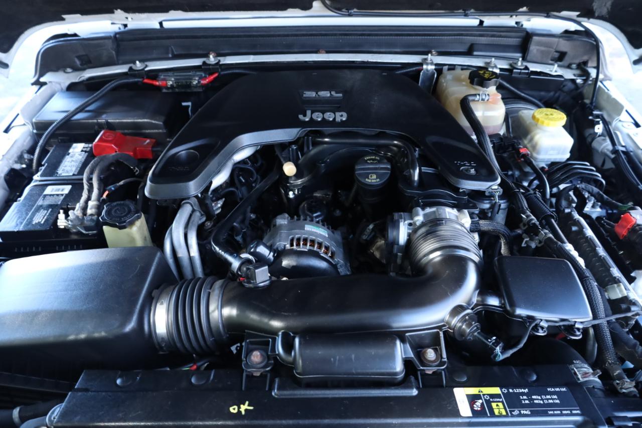 Jeep Wrangler Unlimited Sport 2018