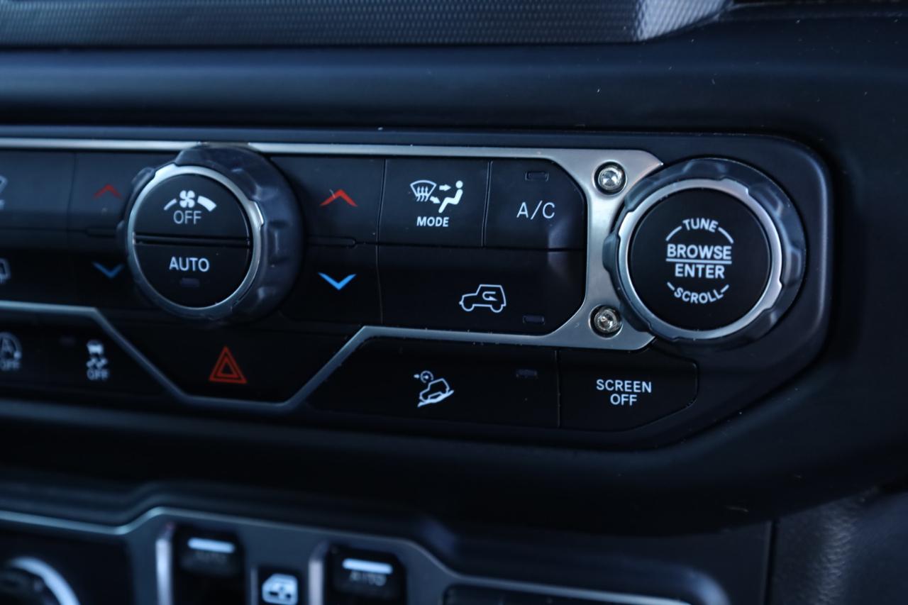 Jeep Wrangler Unlimited Sport 2018