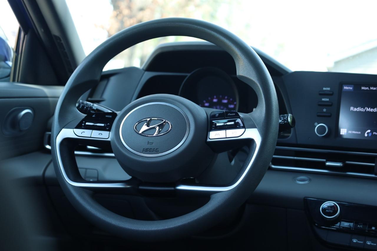 Hyundai Elantra SEL 2023