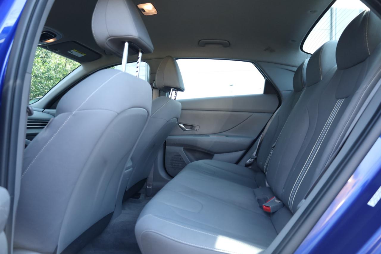 Hyundai Elantra SEL 2023