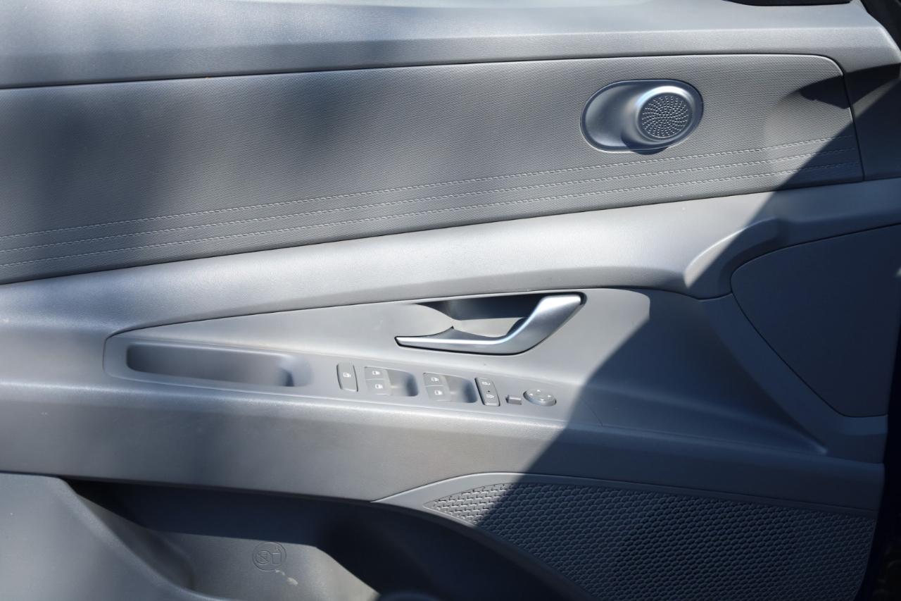 Hyundai Elantra SEL 2023