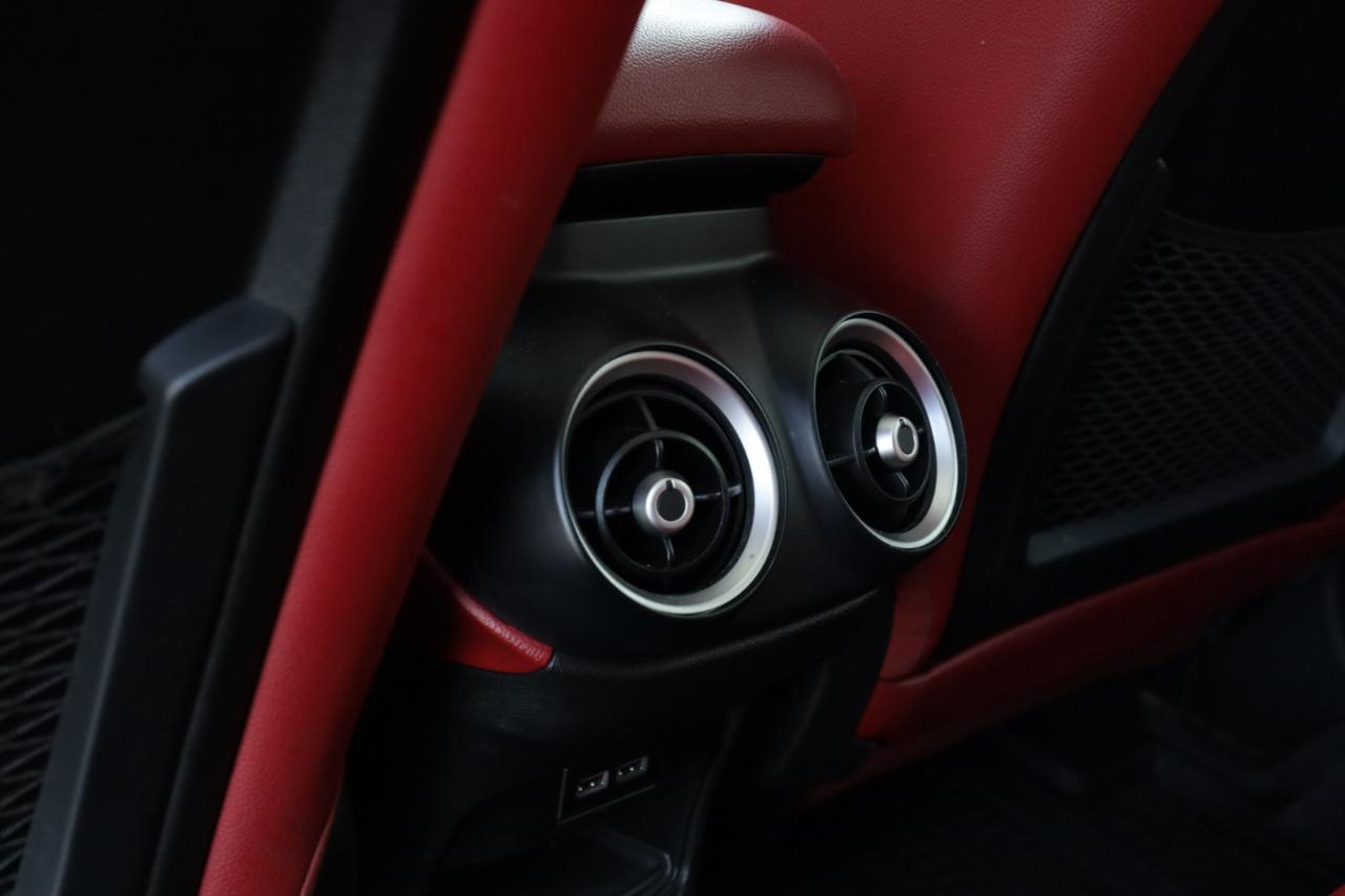 Alfa Romeo Stelvio Ti 2021