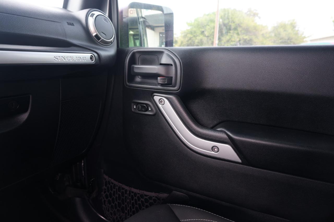 Jeep Wrangler Sahara 4WD 2017